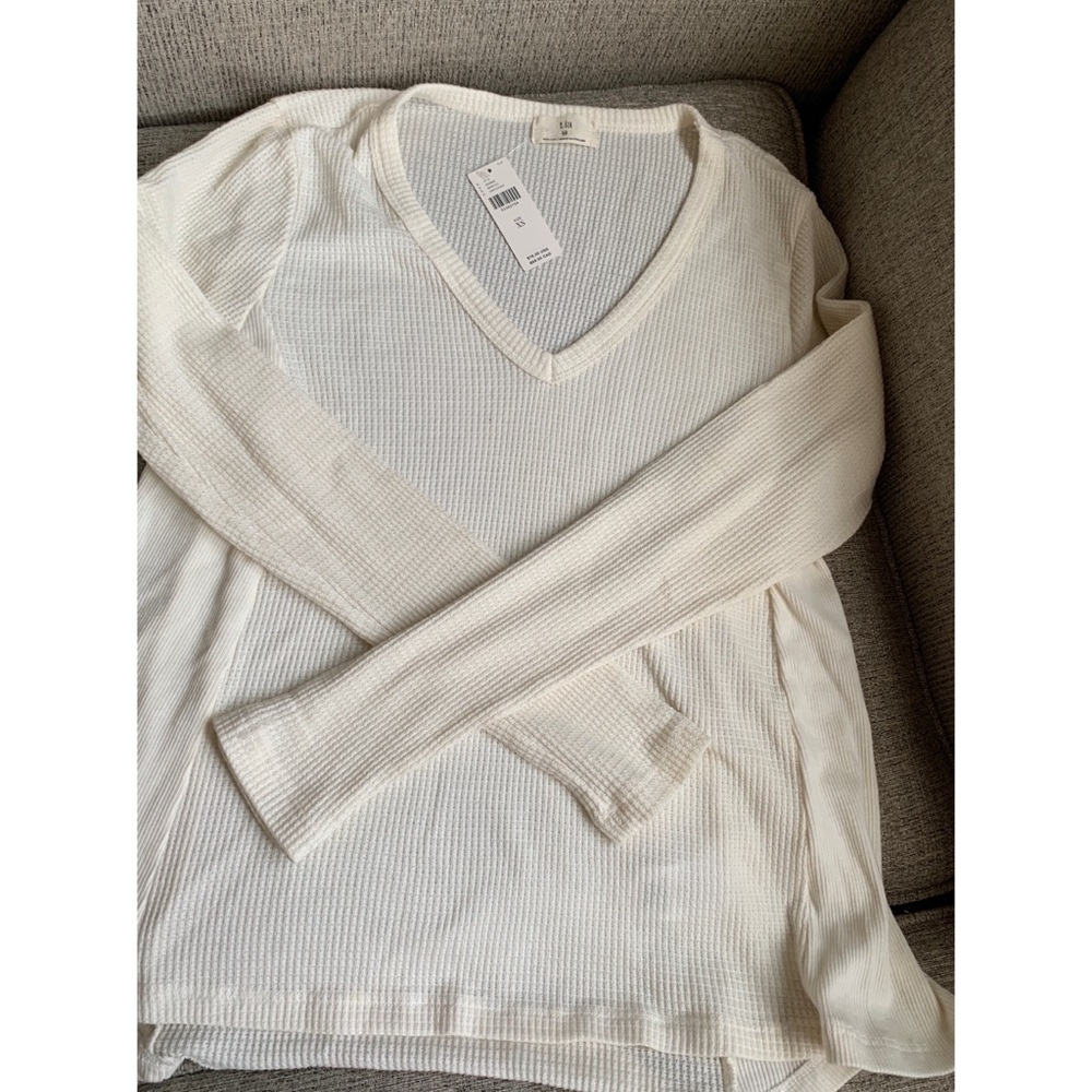 Long Sleeve V (Cream, Size XS)